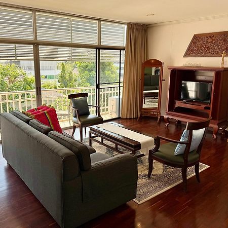 Samsen Suites Spacious 2Br Contemporary Thai Style Bangkok Dış mekan fotoğraf