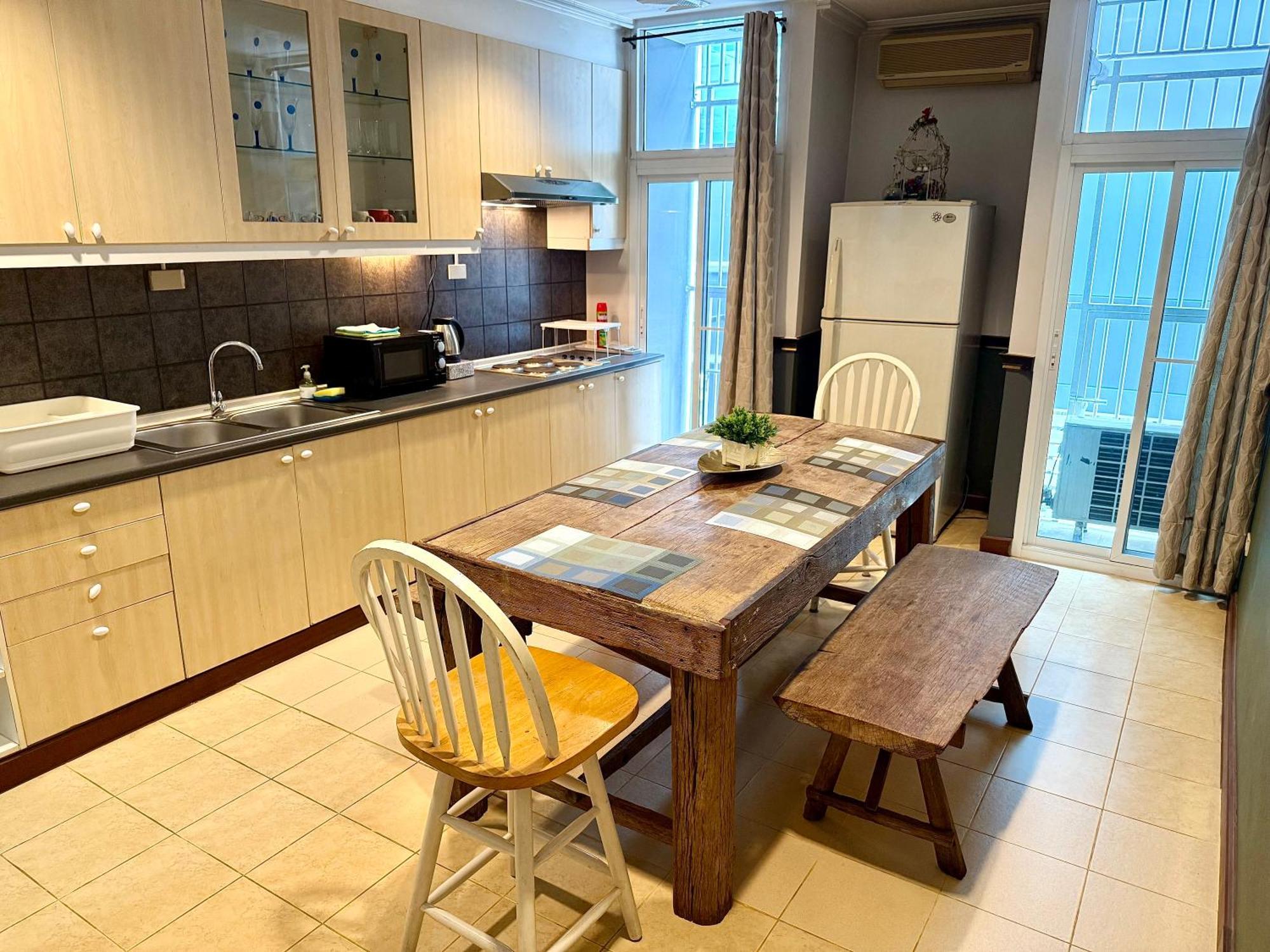 Samsen Suites Spacious 2Br Contemporary Thai Style Bangkok Dış mekan fotoğraf