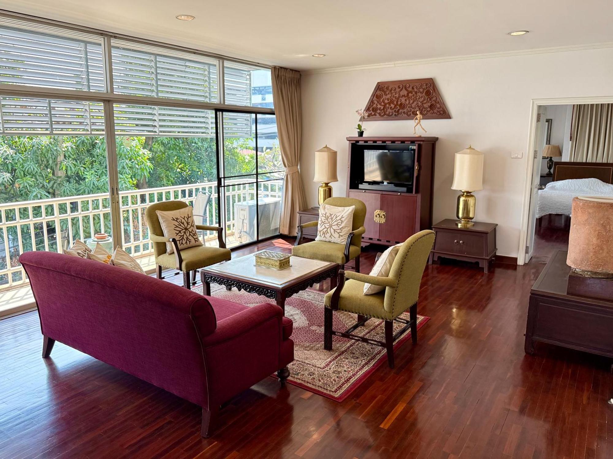 Samsen Suites Spacious 2Br Contemporary Thai Style Bangkok Dış mekan fotoğraf