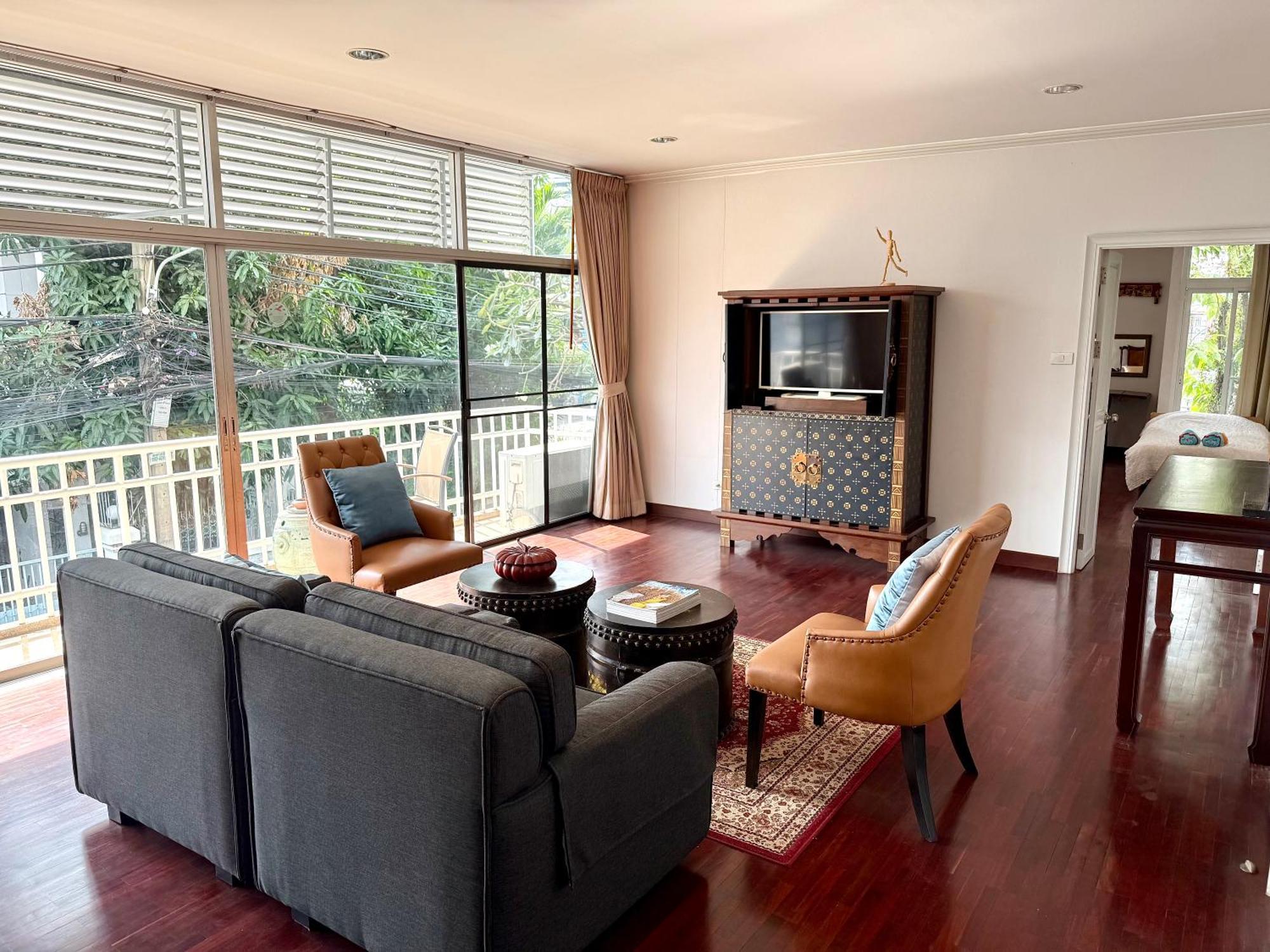 Samsen Suites Spacious 2Br Contemporary Thai Style Bangkok Dış mekan fotoğraf